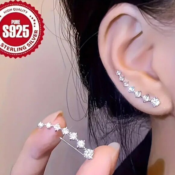 925 Silver Climber Earrings 7 Diamond Zirconias NWT - Picture 1 of 3